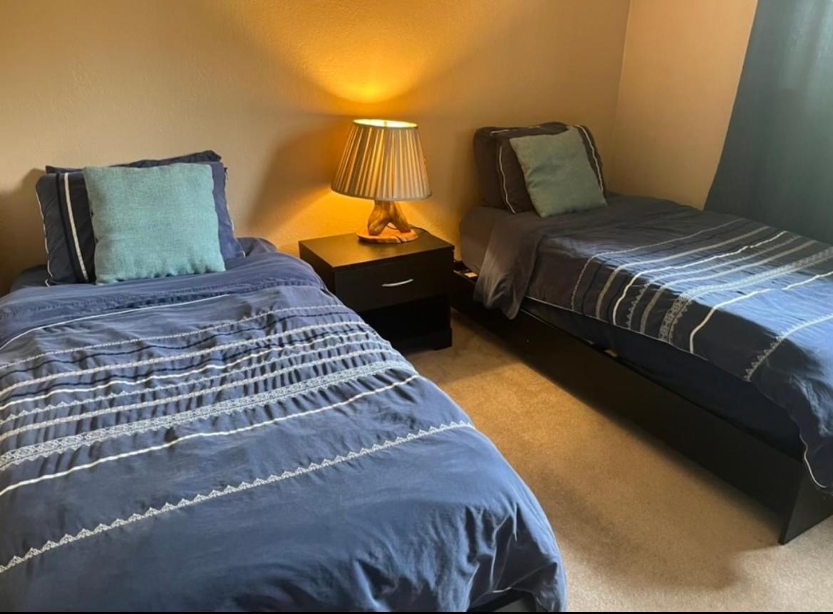 Вилла Spacious And Comfy ! Виктория Экстерьер фото